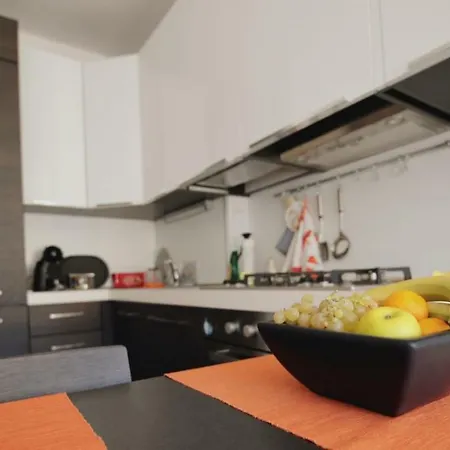 Orea Spiti - Charming Flat & Canal View Few Steps From Movida Apartment