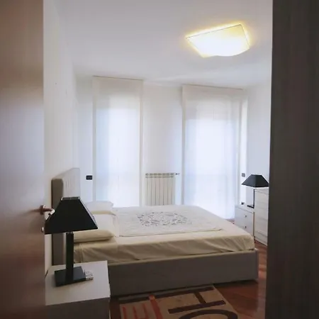 Apartment Orea Spiti - Charming Flat & Canal View Few Steps From Movida *
